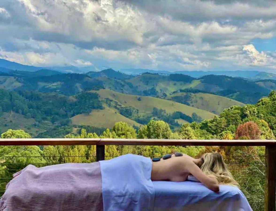 Campos do Jordão Casa De Vidro Com Vista Mantiqueira - Com Cafe E Staffヴィラ エクステリア 写真